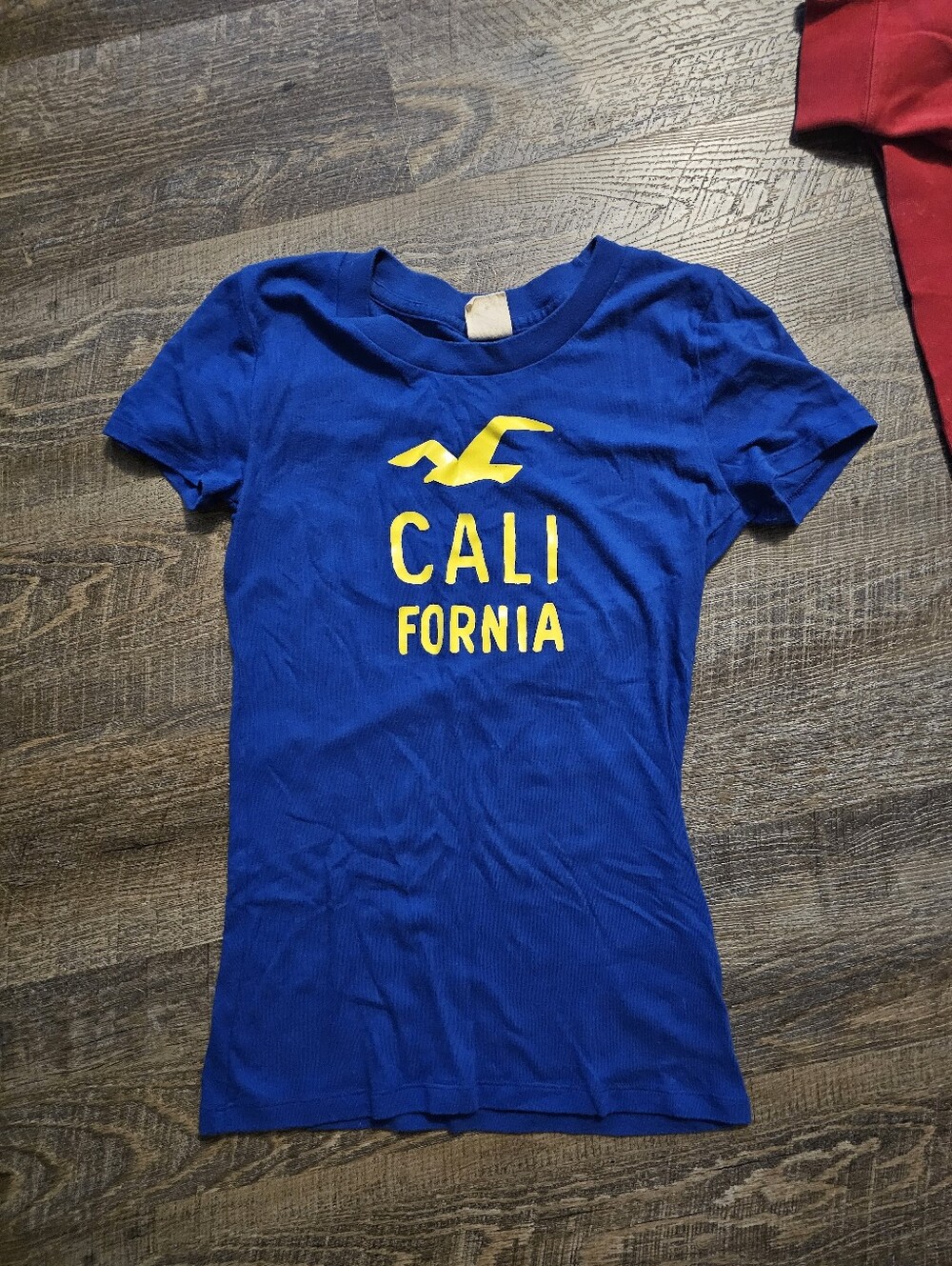 Hollister Blue Tee with Yellow 'CALI' Graphic